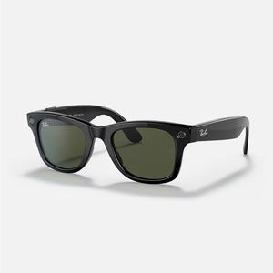 Wayfarer Rayban Stories